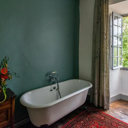 Holiday home Chateau Garinie 15th Century Medieval Castle In The South Of France