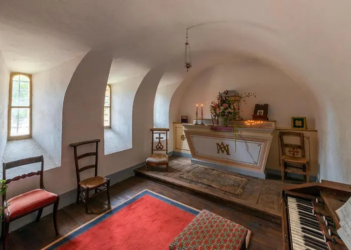 Feriehus Chateau Garinie 15th Century Medieval Castle In The South Of France Lugan (Aveyron)