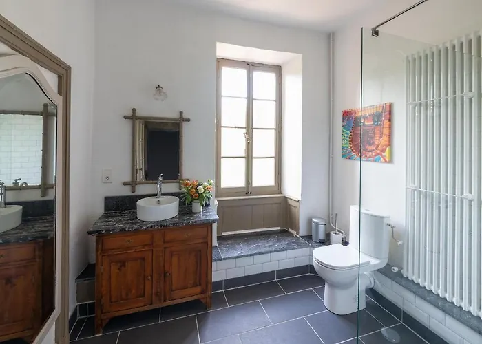 Chateau Garinie 15th Century Medieval Castle In The South Of France Feriehus *